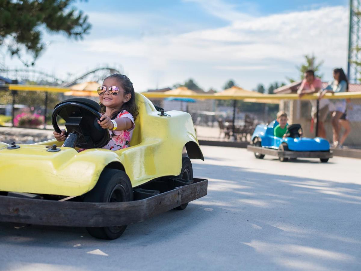 Mt. Olympus Water Park And Theme Park Resort Wisconsin Dells Exterior photo